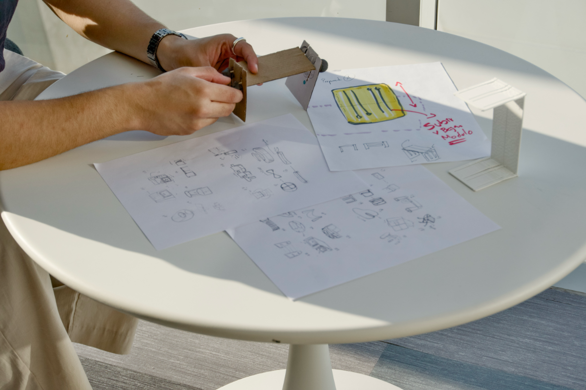 Flexidesk — early sketches