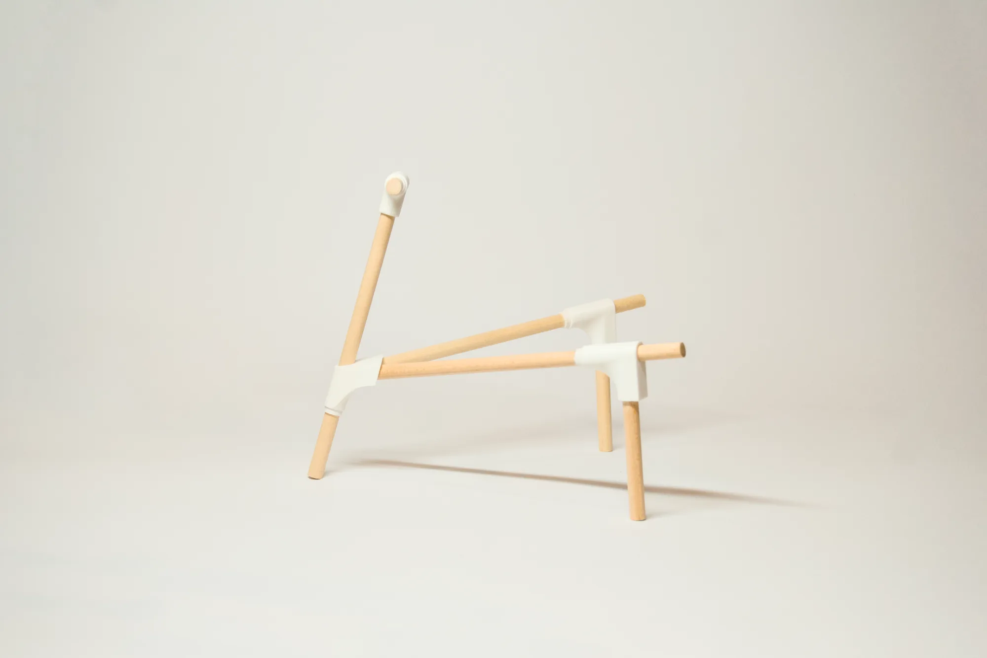 Structural frame &mdash; side profile
