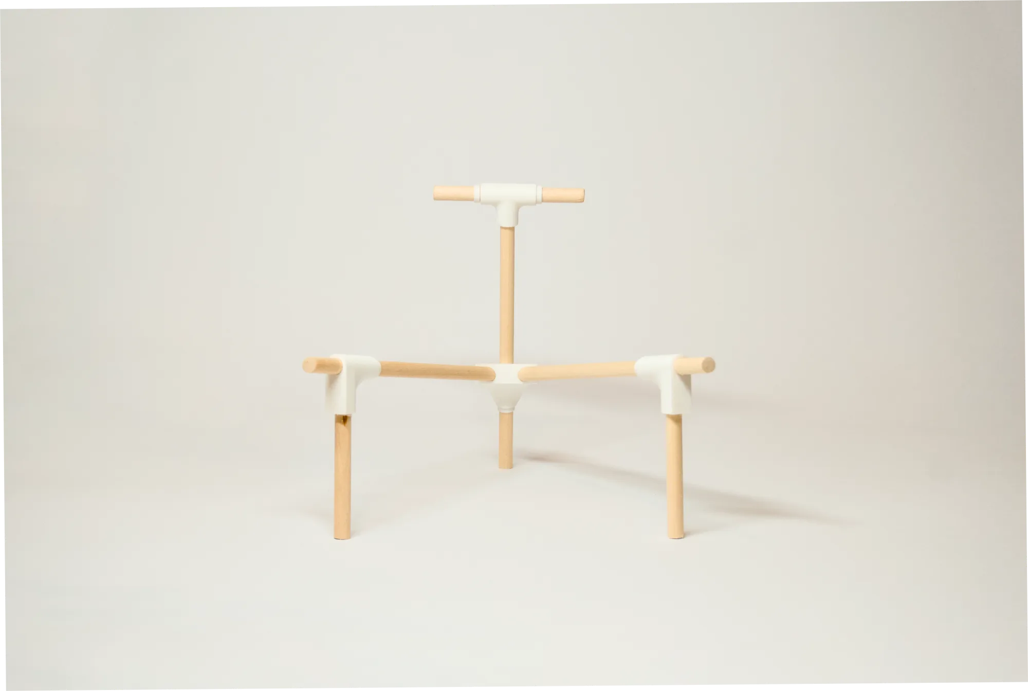 Full structural frame assembled without weave