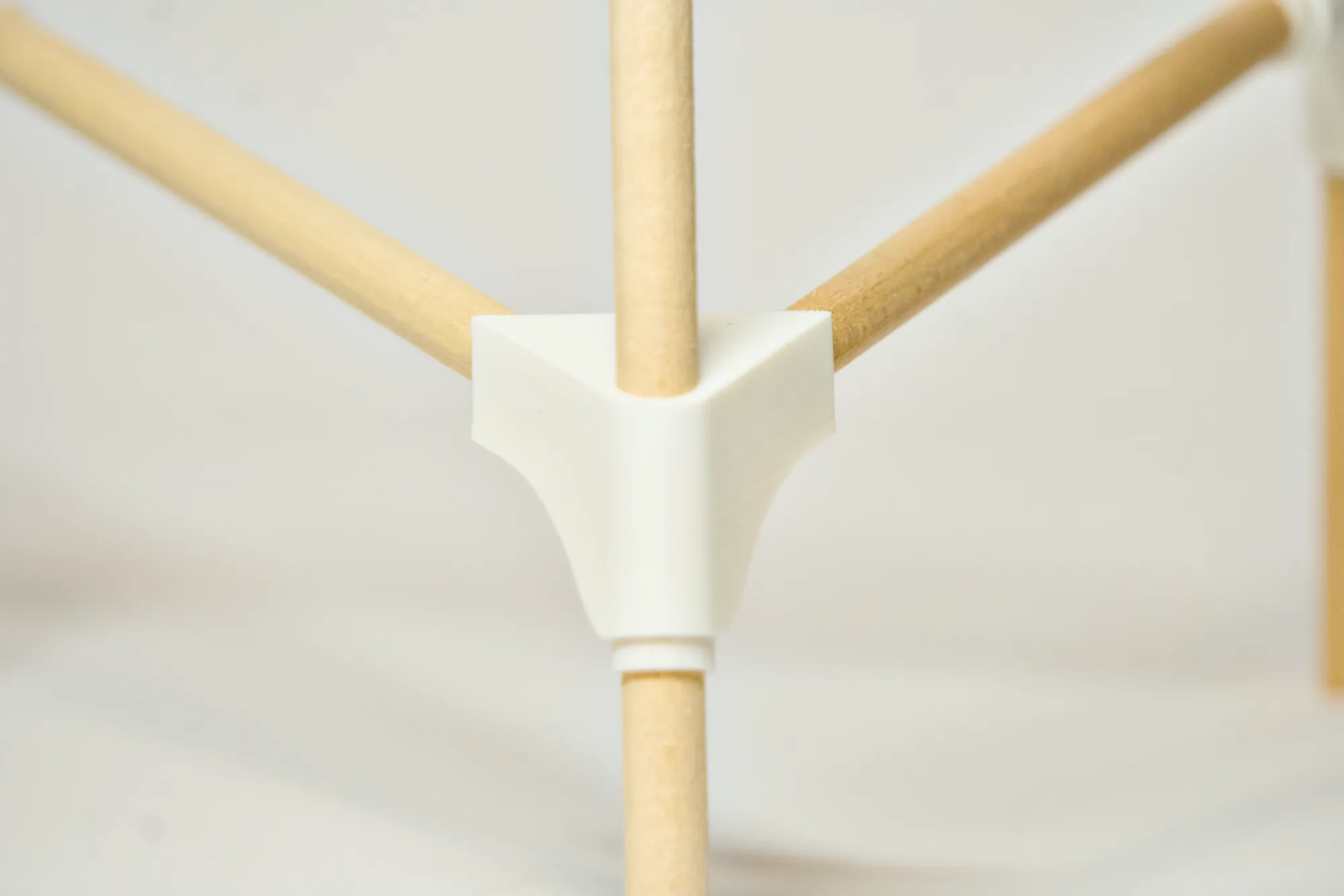 Upper node &mdash; V junction detail
