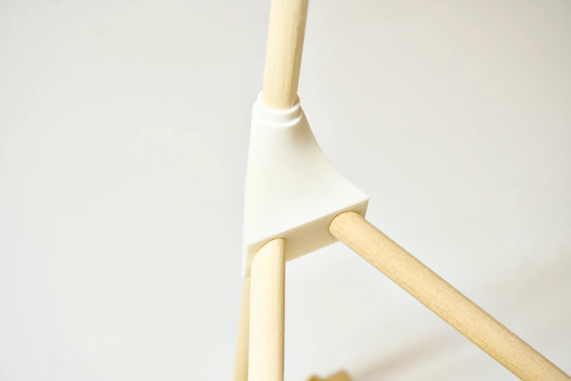 Lower node &mdash; tripod base detail