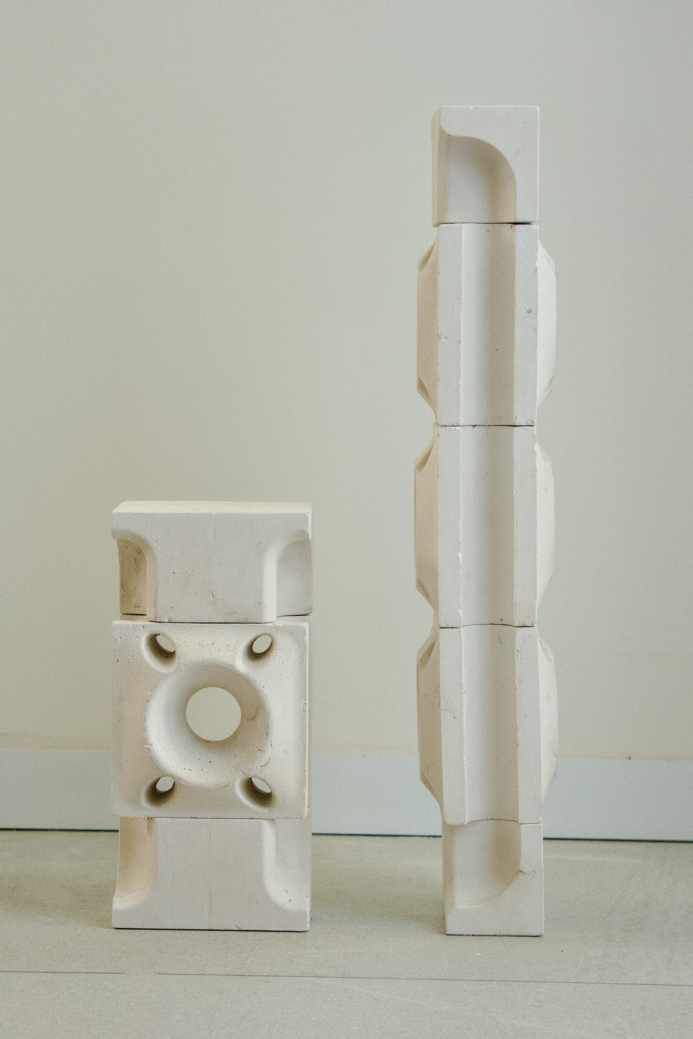 Ventra — cast gypsum modules, column arrangement